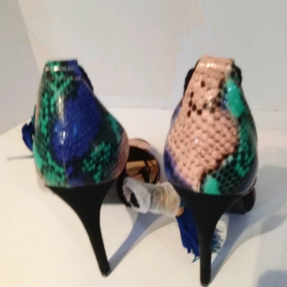 Shoe Dazzle New Faux Snakeskin High Heel‎ Sandals Sz. 8.5 - Picture 4 of 12